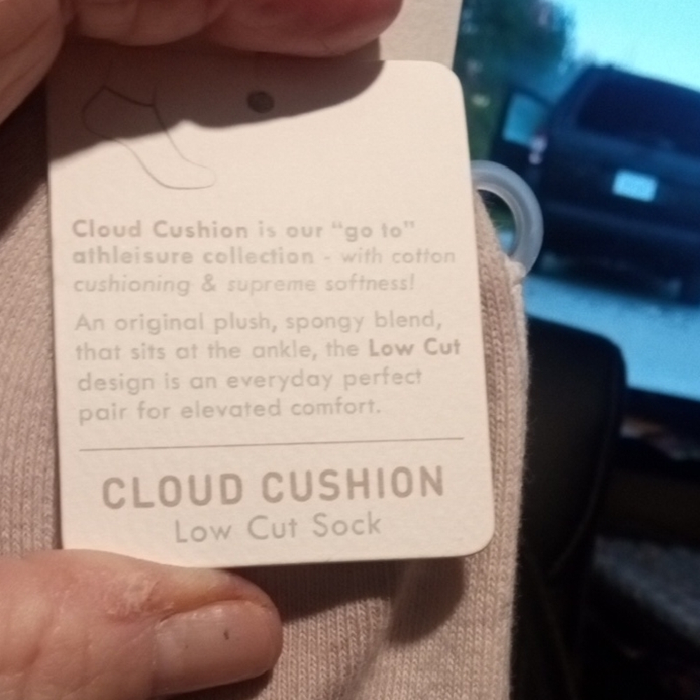 Lemon Cloud Cushion Socks in Cream and Mauve - Picture 3 of 7